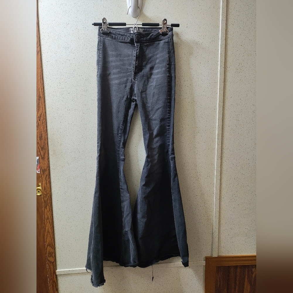Free People Flare Pants Bell Bottom Jeans Dusty Black Size 24 Clean